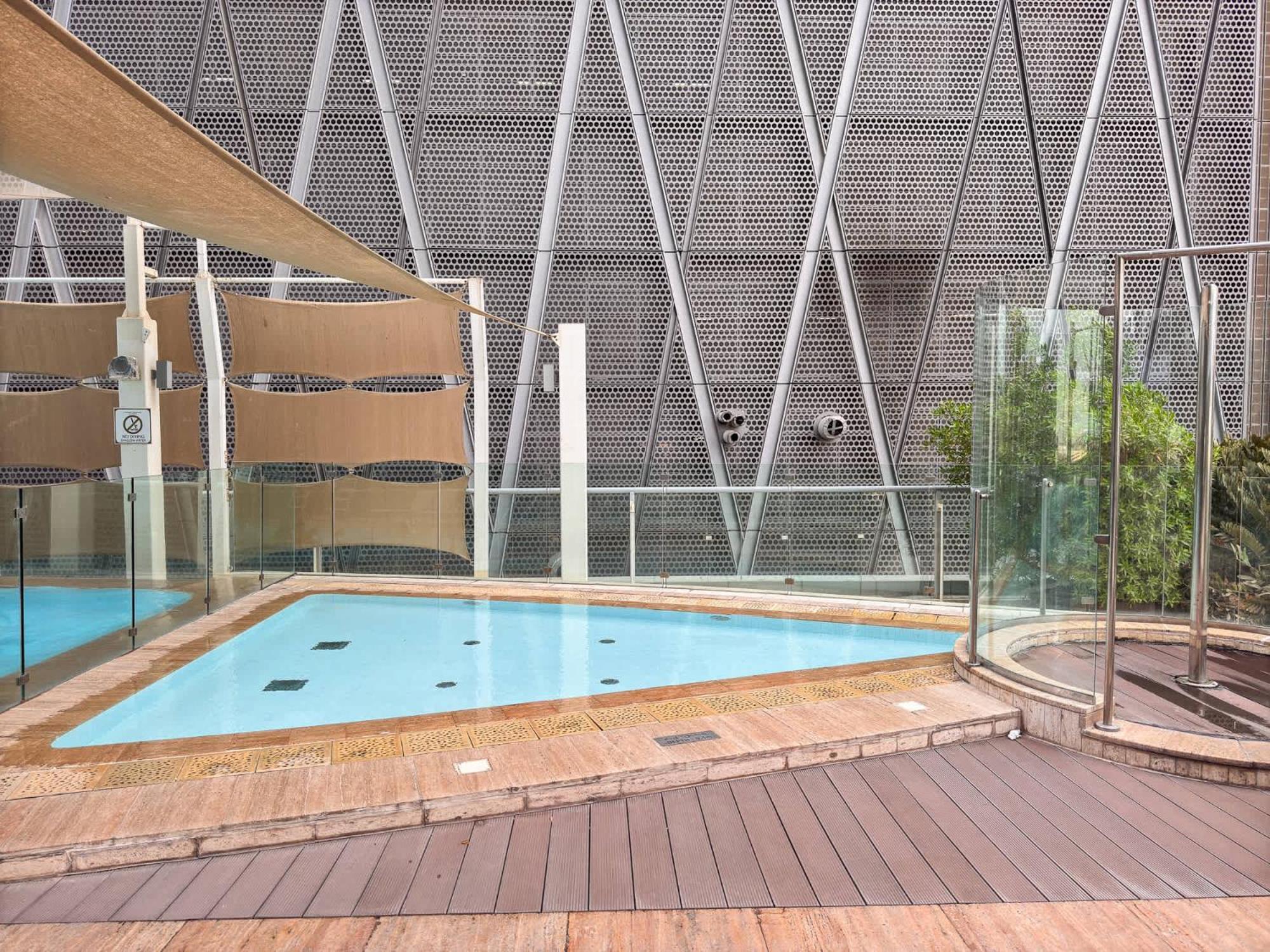 Chic 2 Bedroom In Vibrant Downtown * Dubai