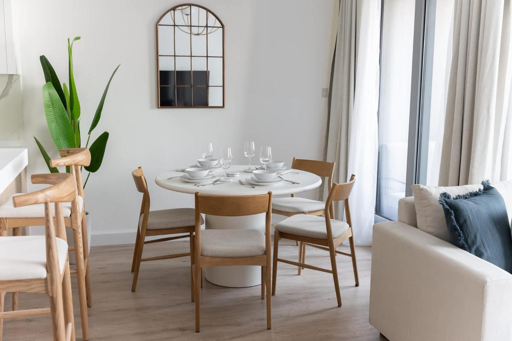 Chic 2 Bedroom In Vibrant Downtown Appartement